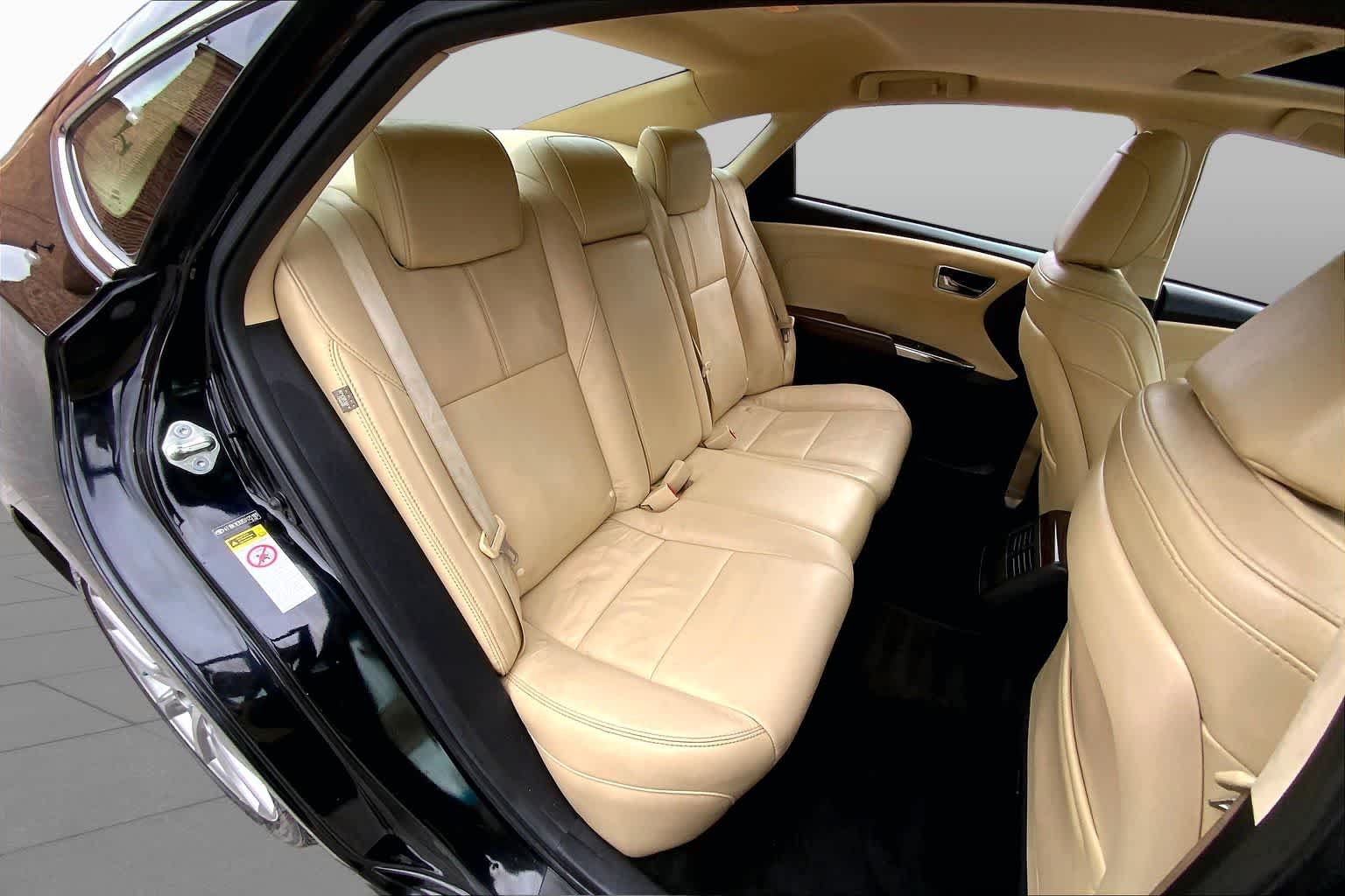 Used 2014 Attitude Black Toyota XLE image 21