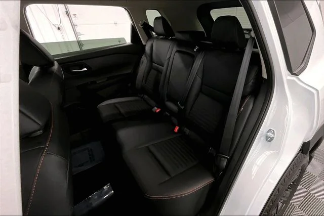 New 2026 Everest White Pearl Nissan Rock Creek image 10