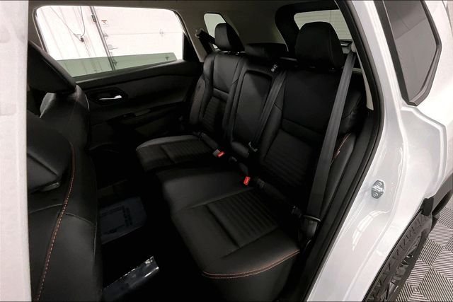 New 2026 Everest White Pearl Nissan Rock Creek image 10