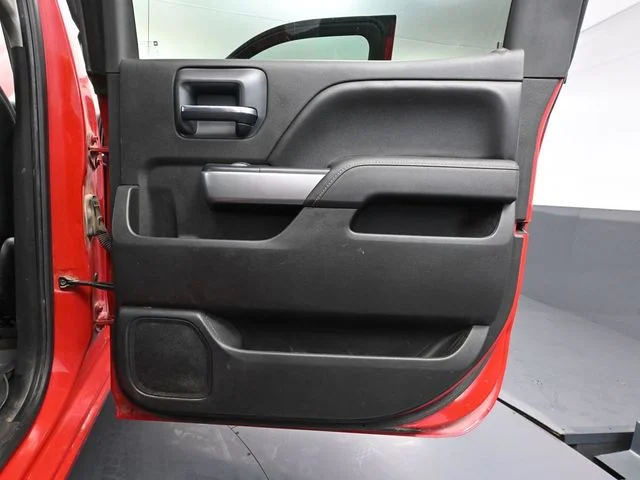 Used 2015 Red Chevrolet LT image 38