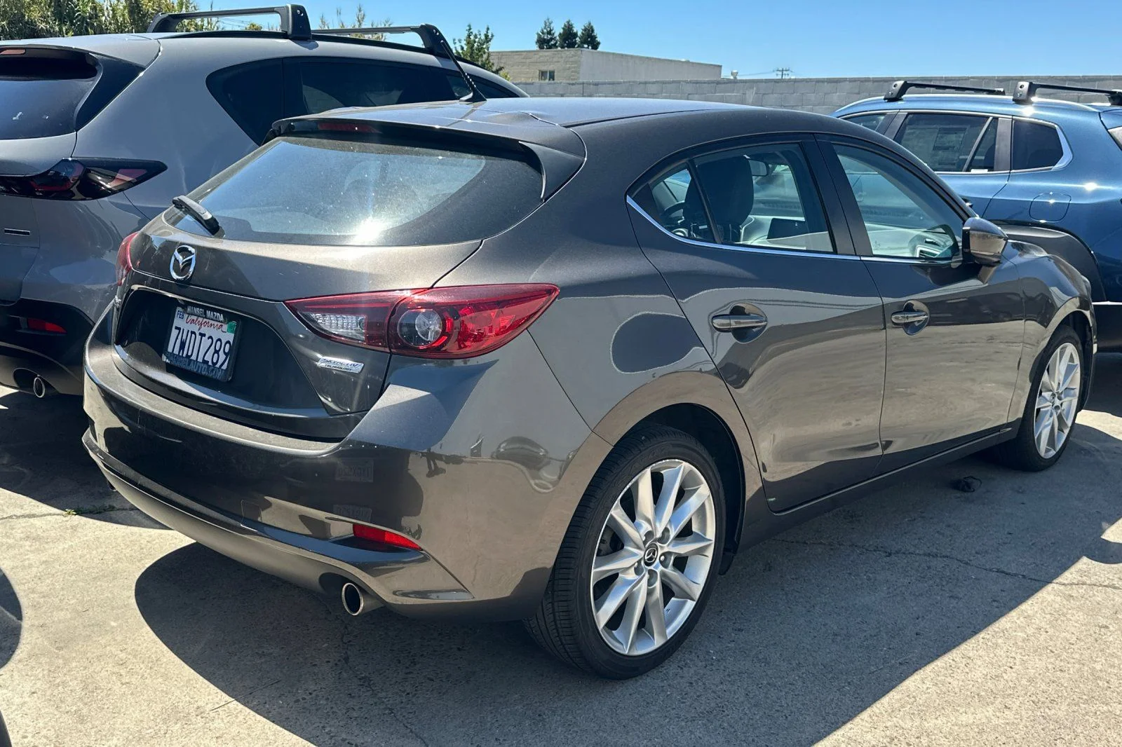 Used 2017 Silver Mazda Touring 2.5 image 4