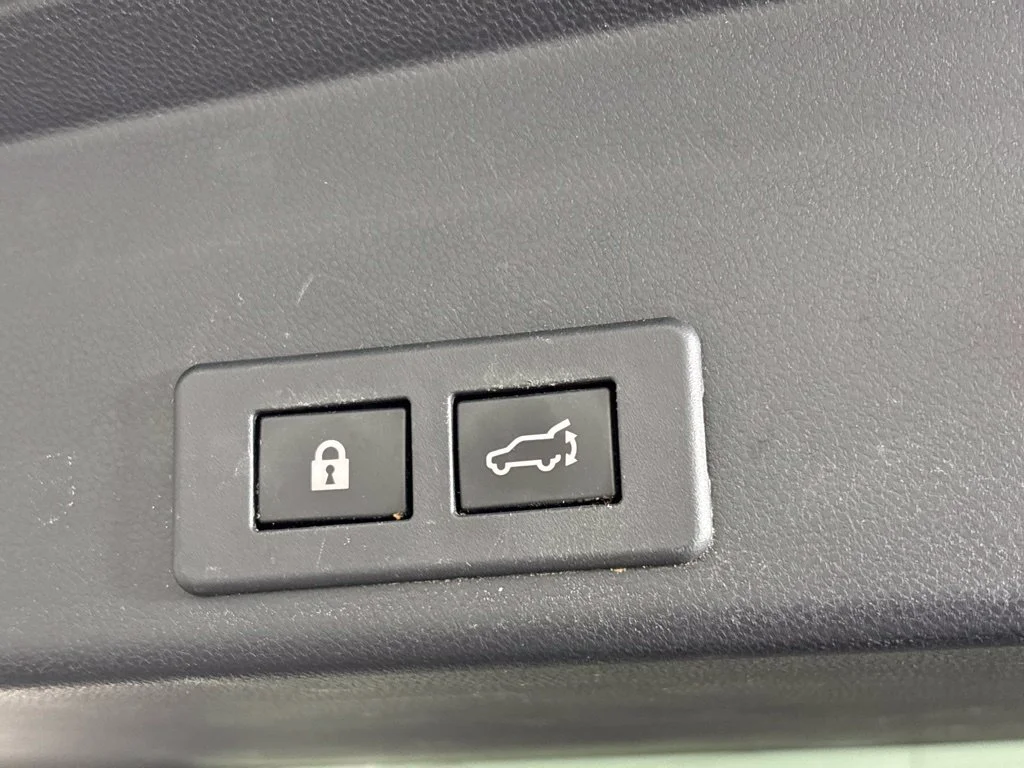 Used 2020 Gray Subaru Limited image 23