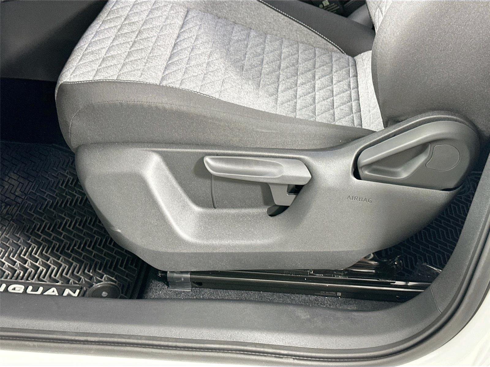 2025 Volkswagen Tiguan S - Photo 17