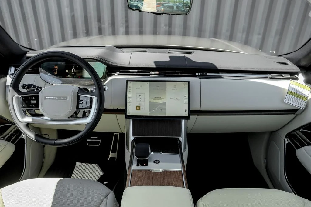 New 2026 Batumi Gold Land Rover SE image 21