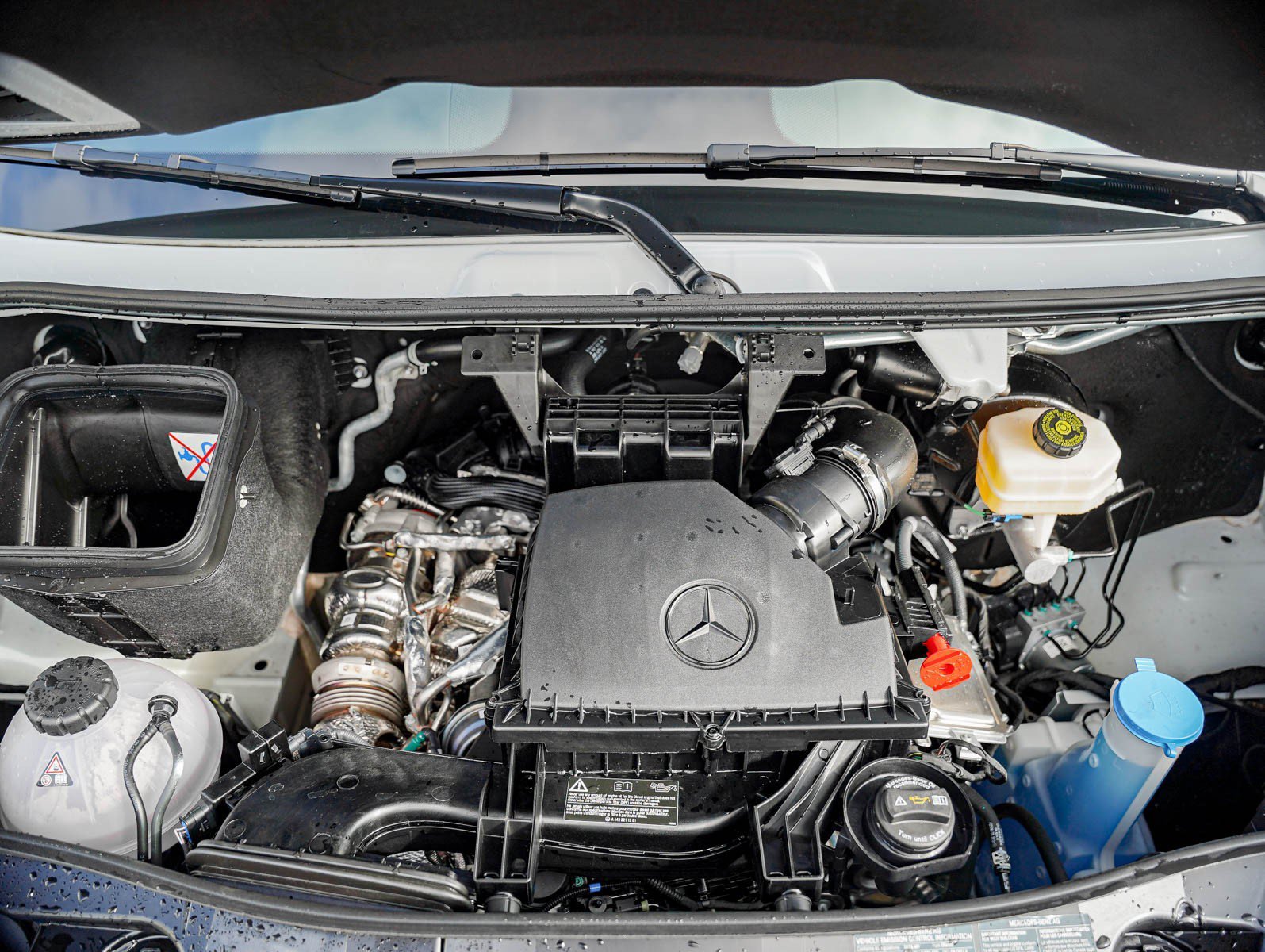New 2026 Arctic White Mercedes-Benz 2500 Standard Roof I4 Diesel 144 RWD image 9