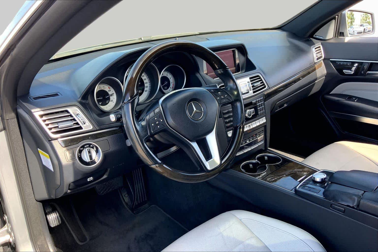 Used 2014 Palladium Silver Metallic Mercedes-Benz E 350 image 17