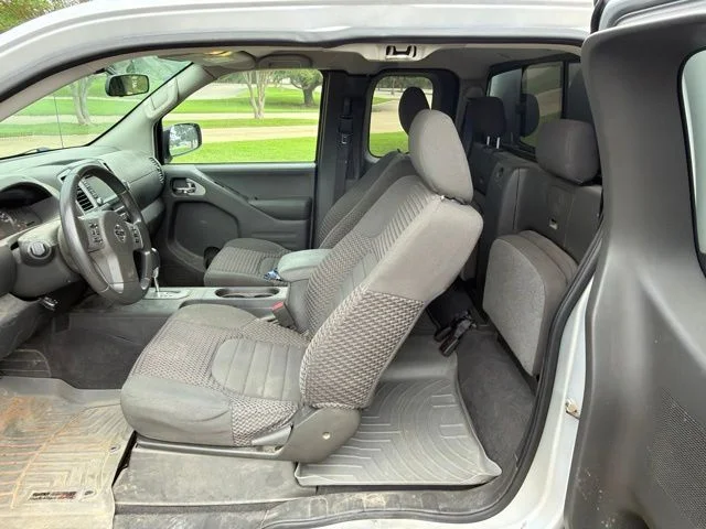 Used 2020 Silver Nissan SV image 10