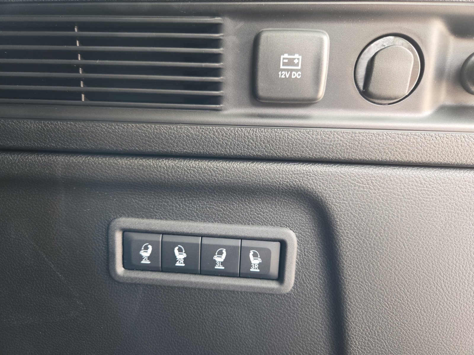New 2026 Velvet Red Pearlcoat Jeep Limited Altitude image 31
