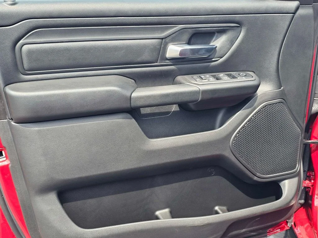 2026 RAM 1500 Express - Photo 15