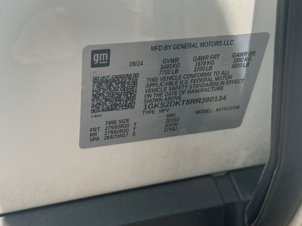 Used 2024 White GMC Denali image 29