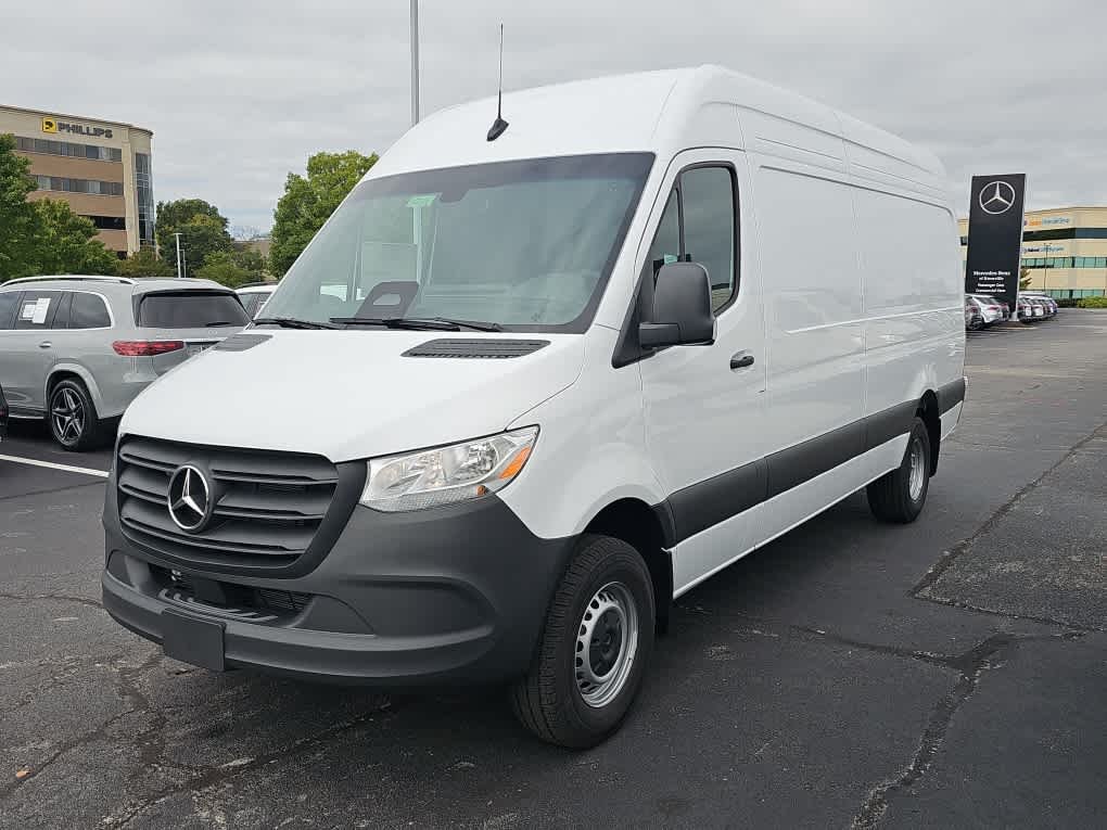 New 2026 Arctic White Mercedes-Benz  image 5