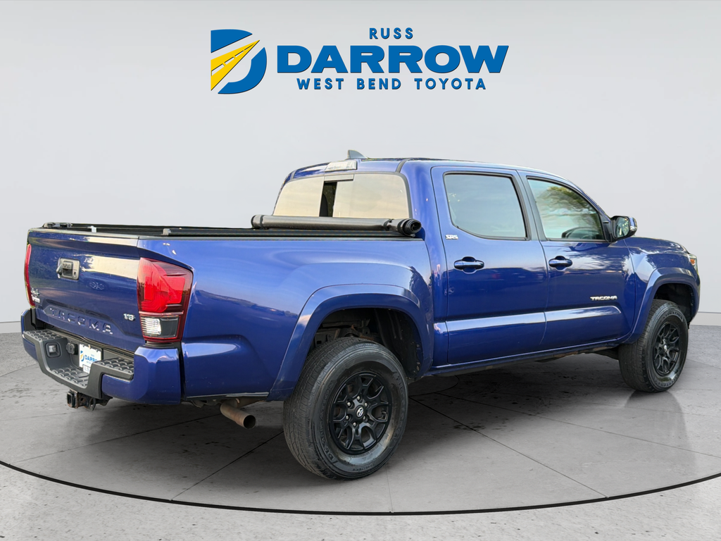 Used 2022 Blue Toyota SR5 image 4