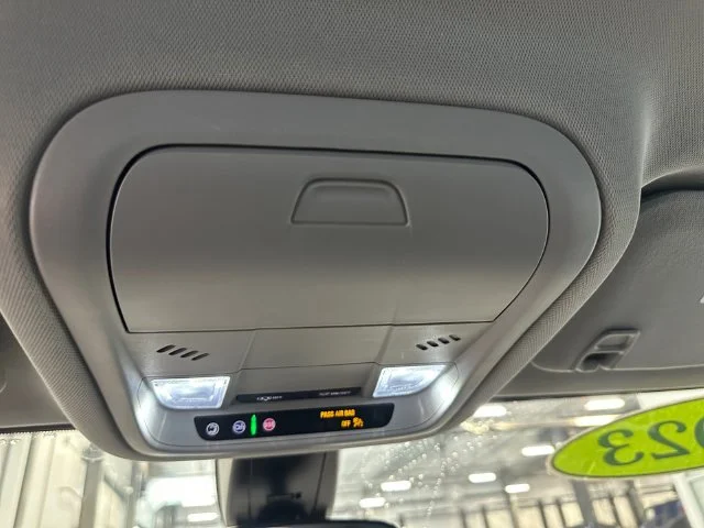 Used 2023 White GMC SLE image 35