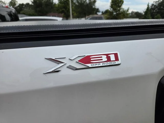 Certified Used 2024 White GMC SLT image 6