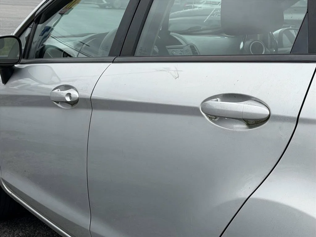 Used 2017 Silver Ford SE image 20