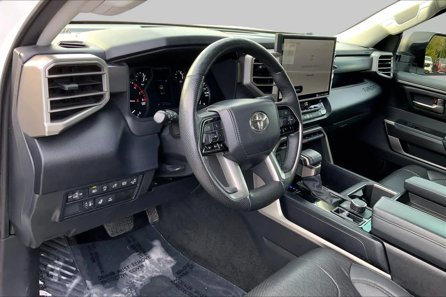 Used 2023 Ice Cap Toyota SR5 image 15