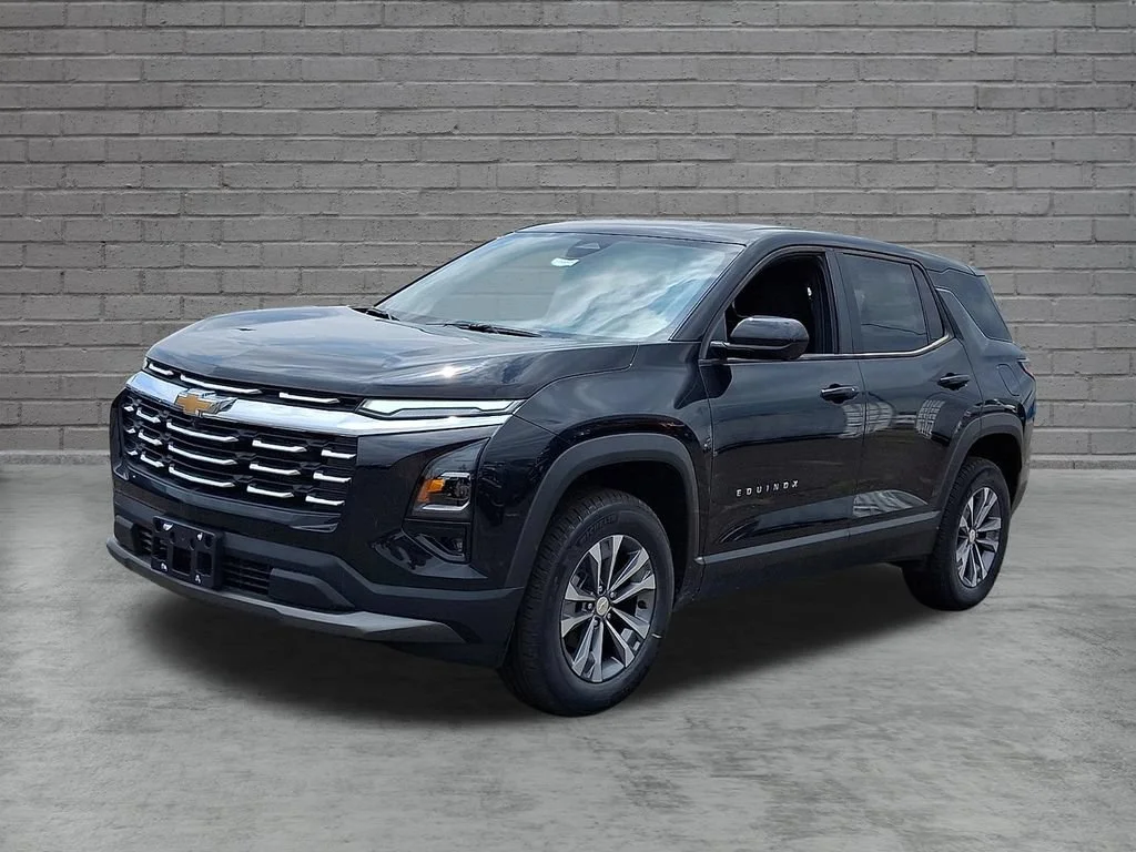 New 2026 Mosaic Black Metallic Chevrolet LT image 4