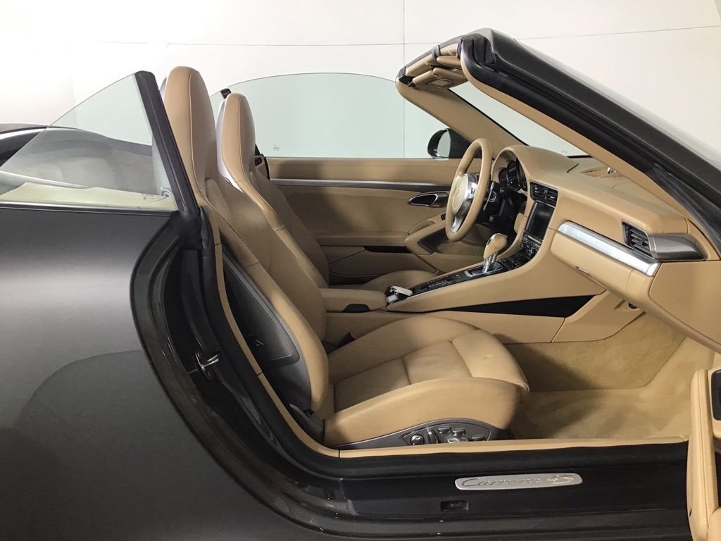 Certified Used 2015  Porsche Carrera 4S image 23