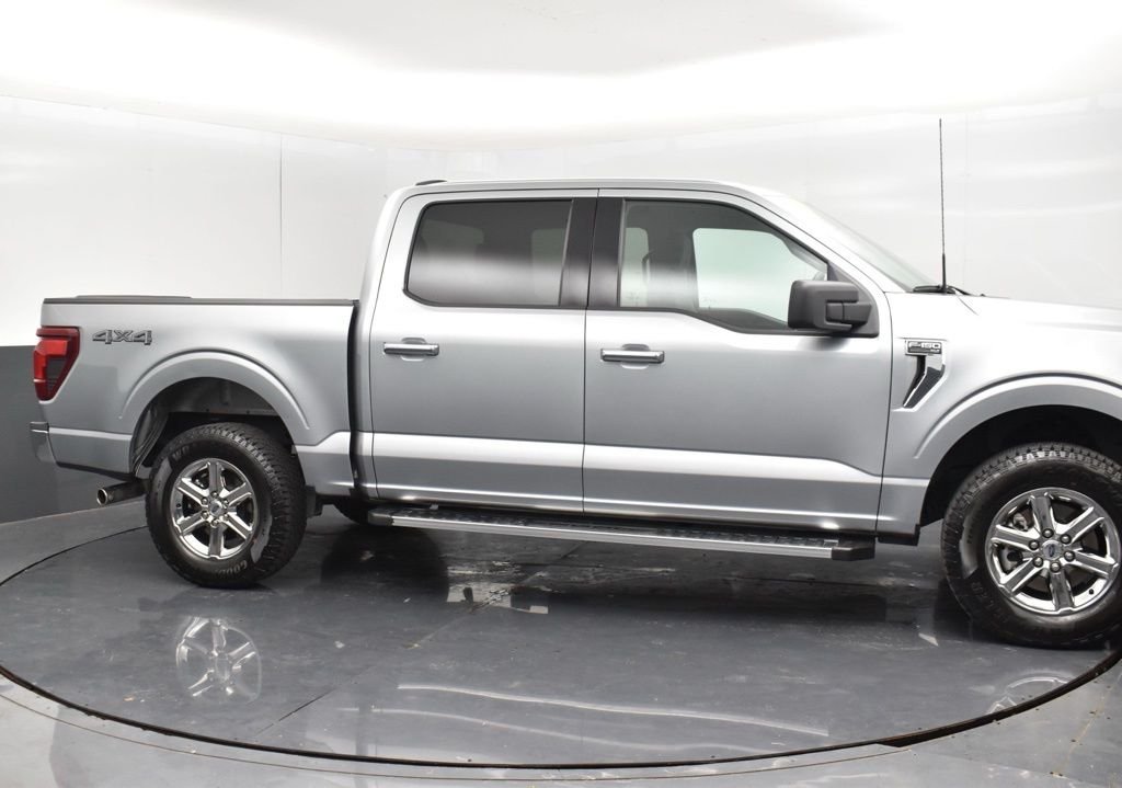 Used 2025 Silver Ford XLT image 9