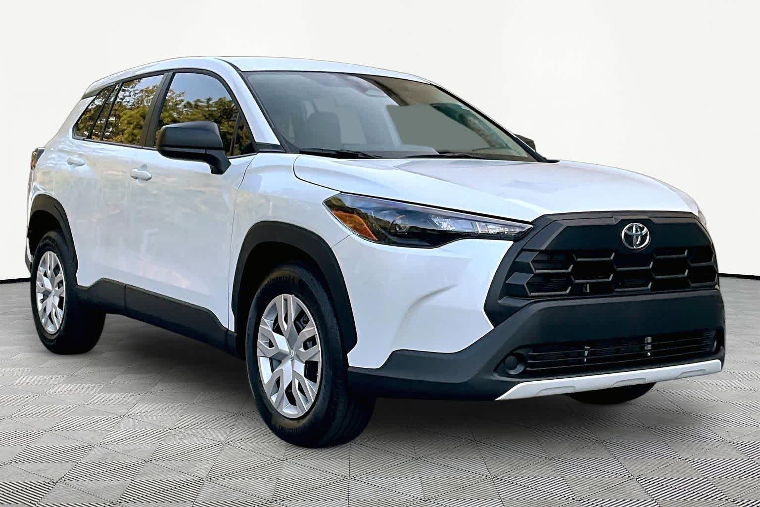 Certified Used 2026 Wind Chill Pearl Toyota L image 3