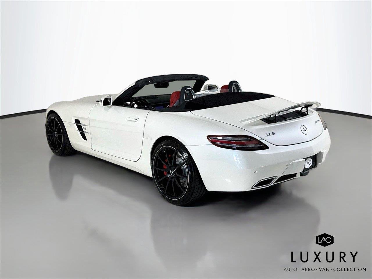 Used 2012 designo Mystic White II Mercedes-Benz SLS AMG® image 8