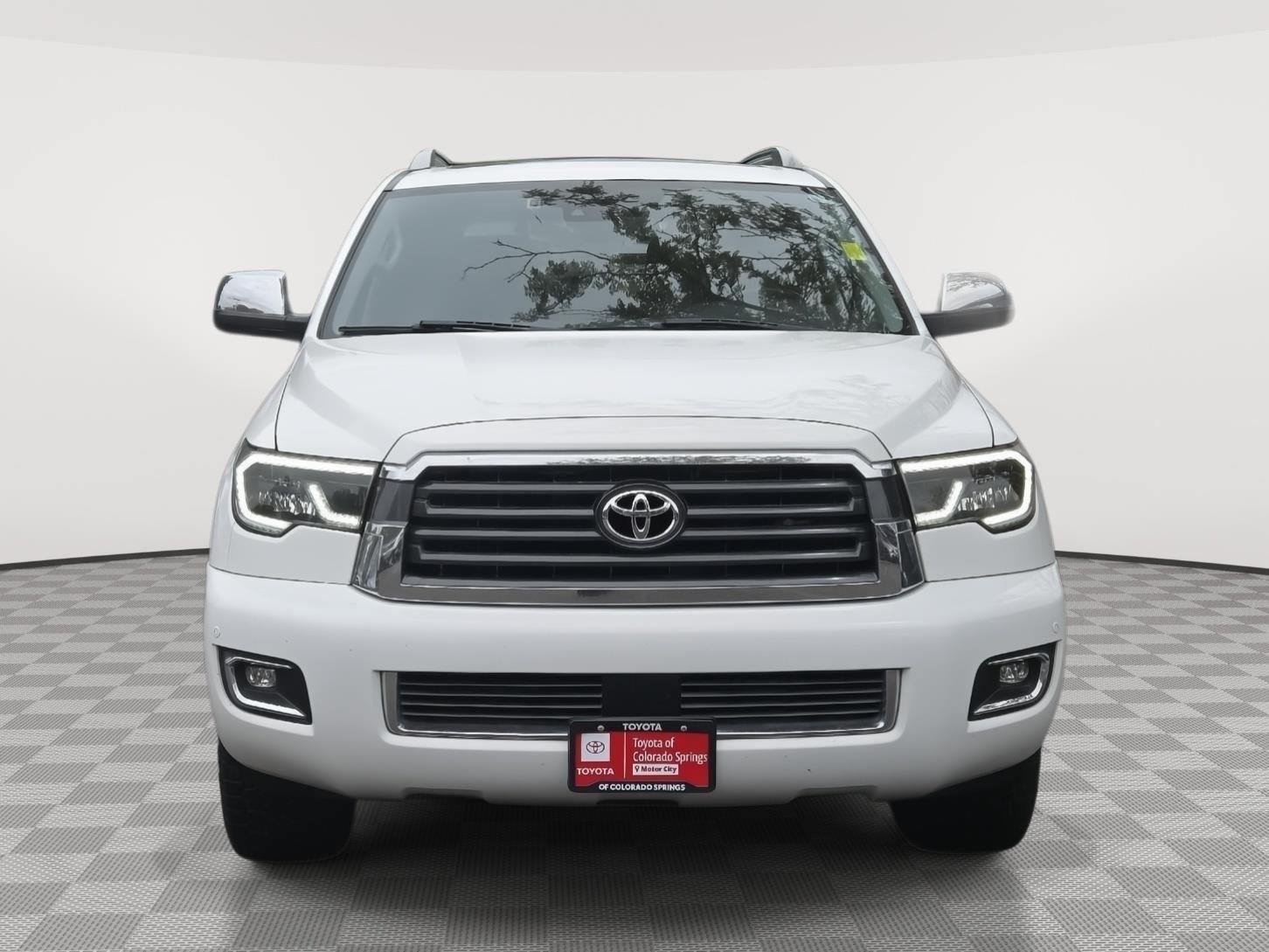 Certified Used 2019 Super White Toyota Limited image 2