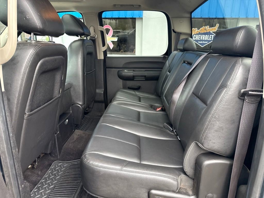 Used 2013 Stealth Gray Metallic GMC SLE image 28