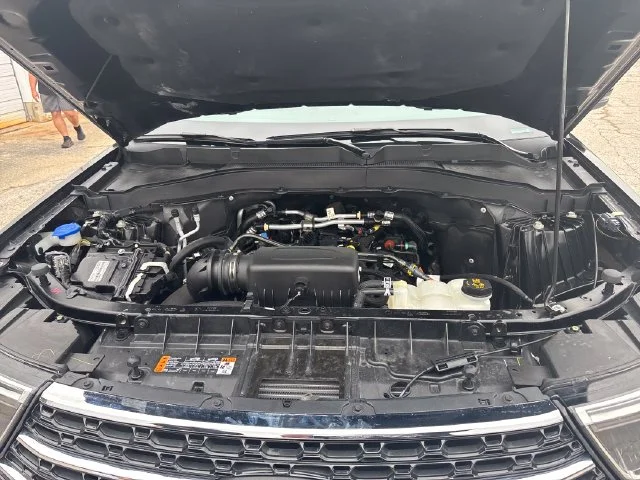 Used 2023 Black Ford XLT image 22