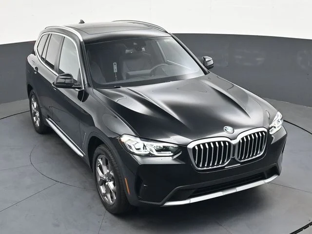 Used 2023 Black BMW xDrive30i image 33