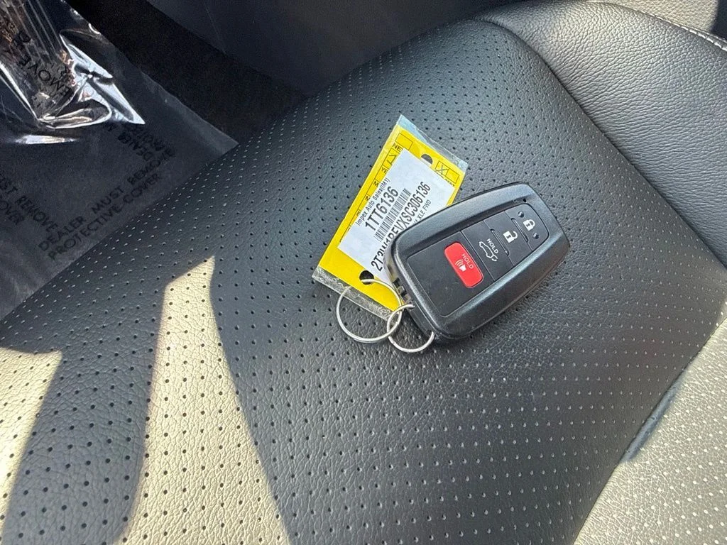 Used 2025 Silver Toyota XLE image 22