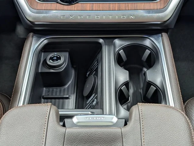 New 2027 Star White Metallic Tri-Coat Ford King Ranch® image 42