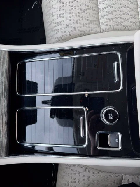 Used 2020 White Lincoln Black Label Grand Touring image 27