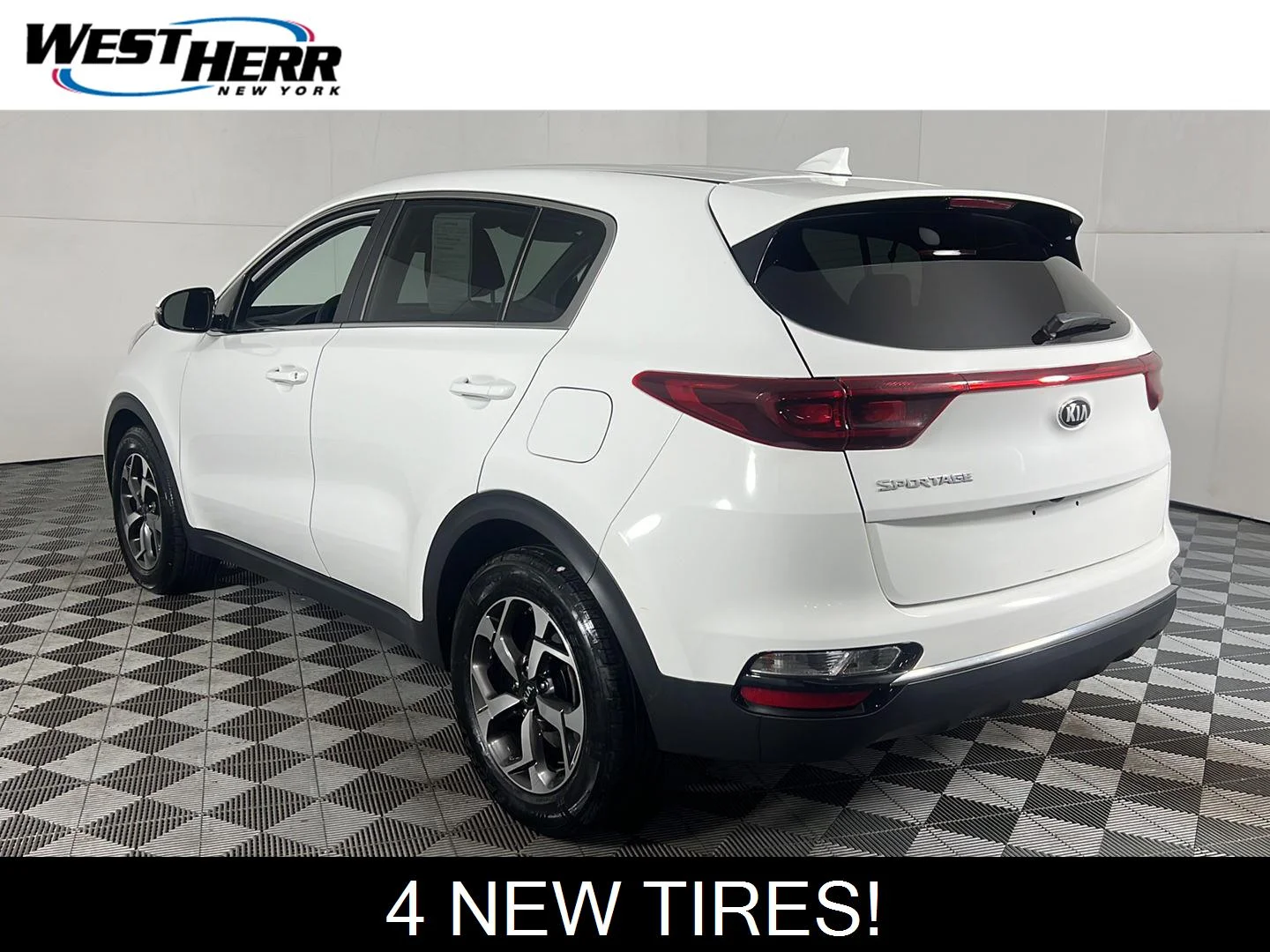 Used 2020 Clear White Kia LX image 4