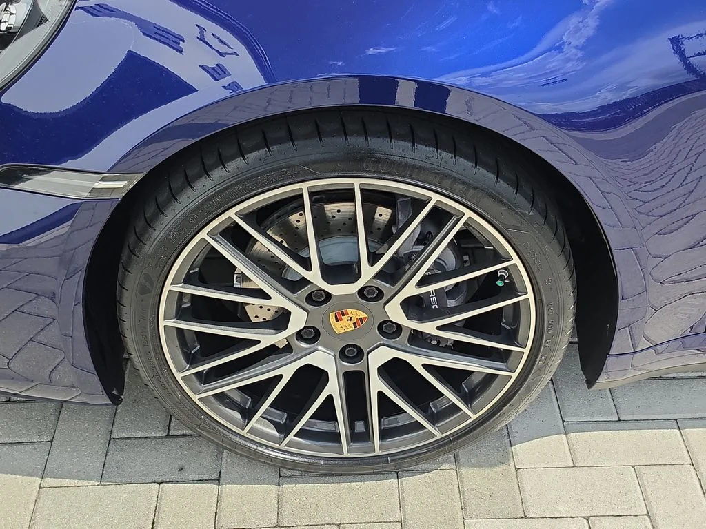 Used 2022 Blue Porsche Carrera image 8