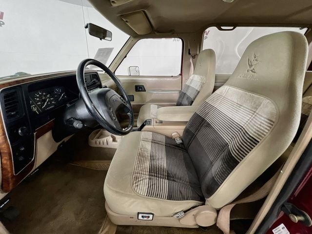 Used 1989 Red Ford  image 10