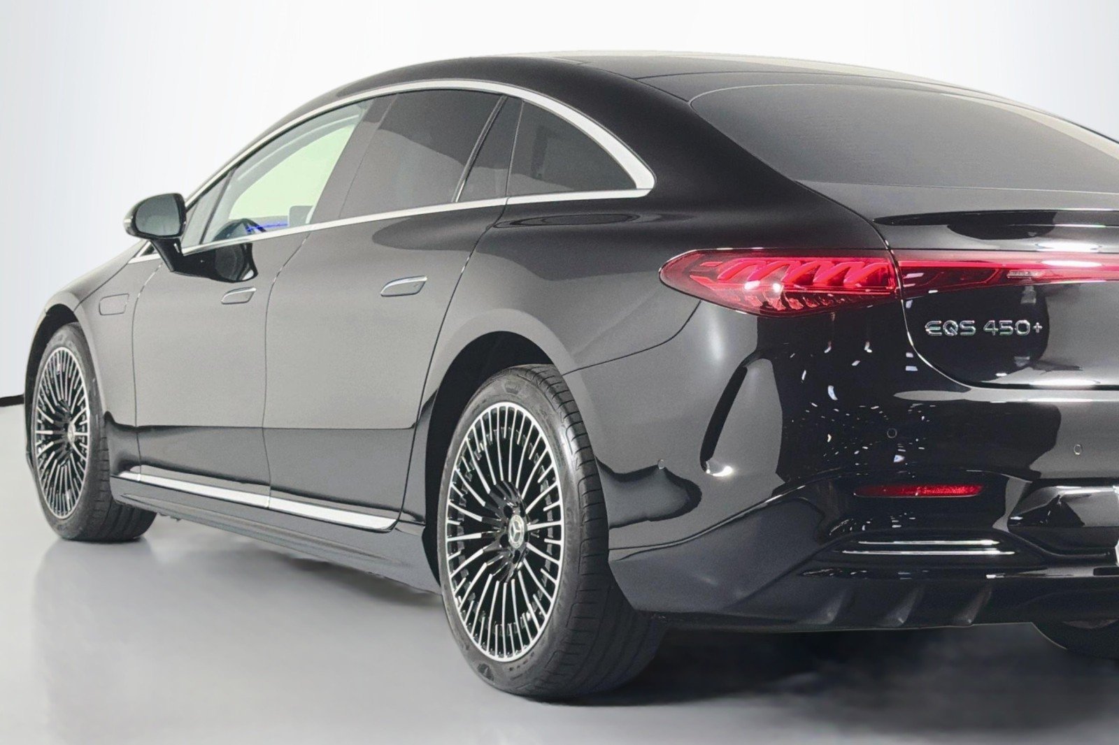 Certified Used 2023 Obsidian Black Metallic Mercedes-Benz EQS 450+ image 15