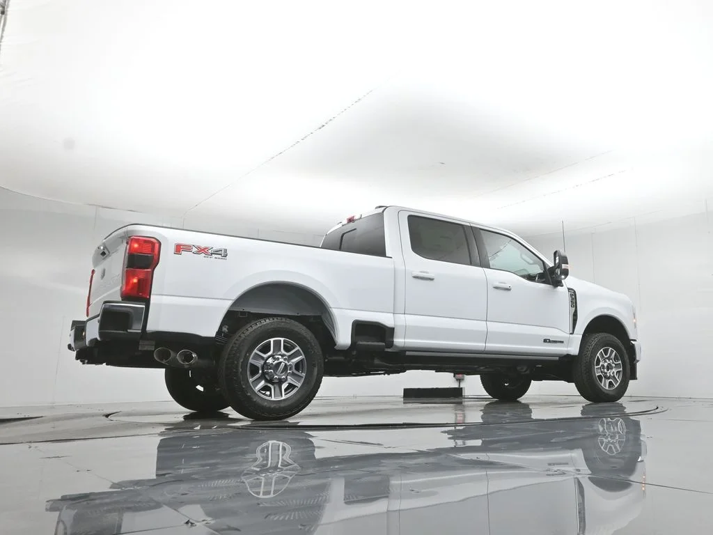 New 2026 Oxford White Ford Lariat image 50