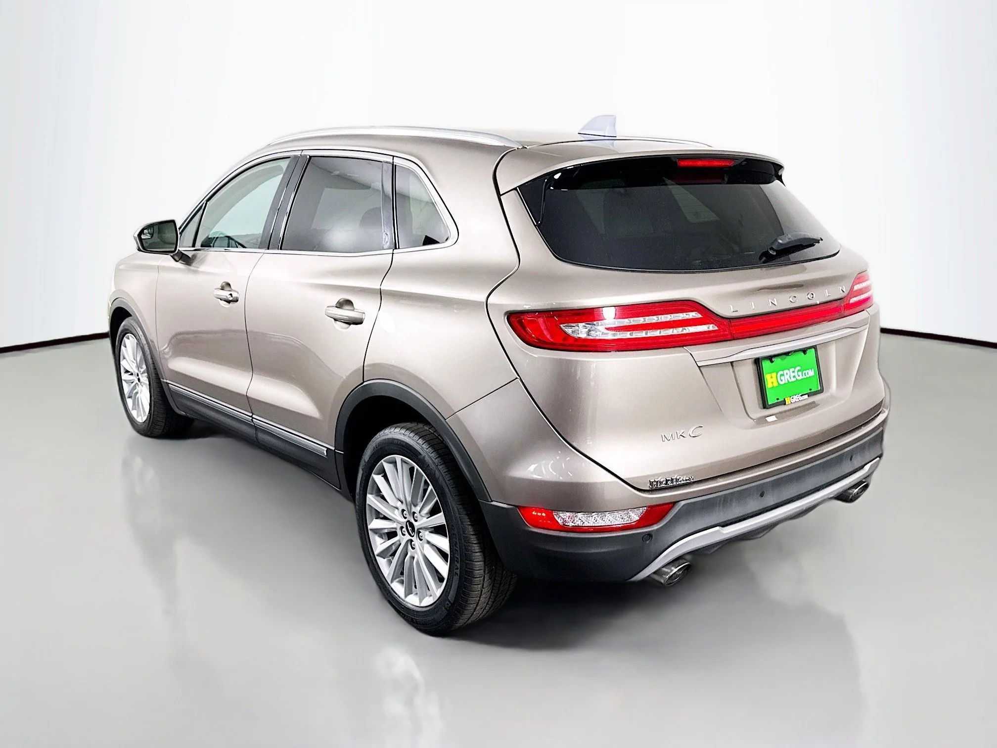 Used 2019 Iced Mocha Metallic Lincoln Standard image 5