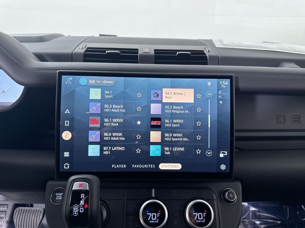 2026 Land Rover Defender X-Dynamic SE - Photo 16