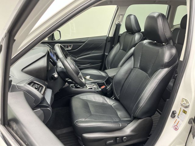Used 2020 Crystal White Pearl Subaru Limited image 11