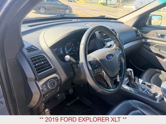 Used 2019 Blue Ford XLT image 10