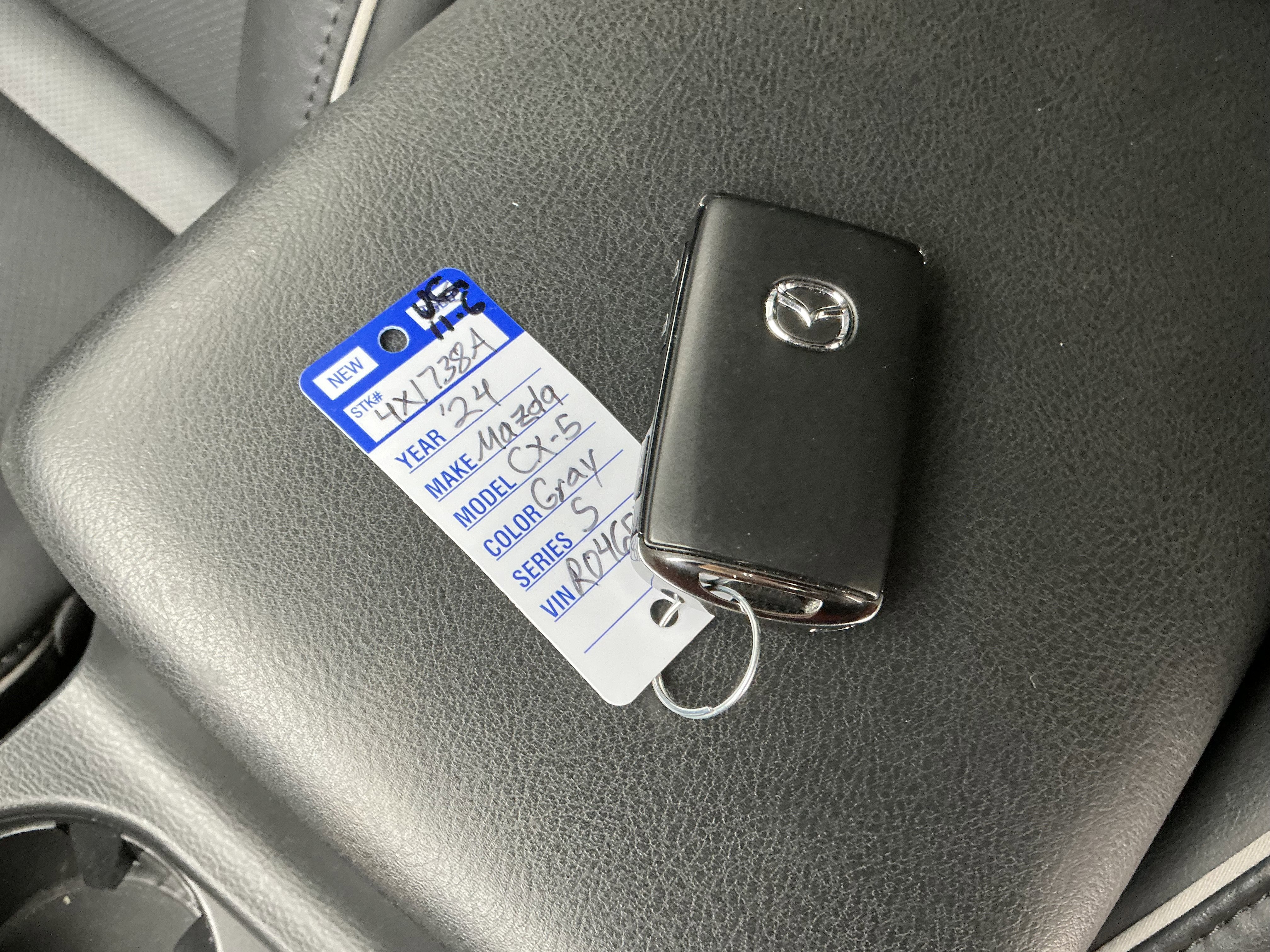 View vehicle photo 7