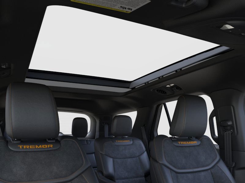 New 2026 Star White Metallic Tri-Coat Ford Tremor® image 43