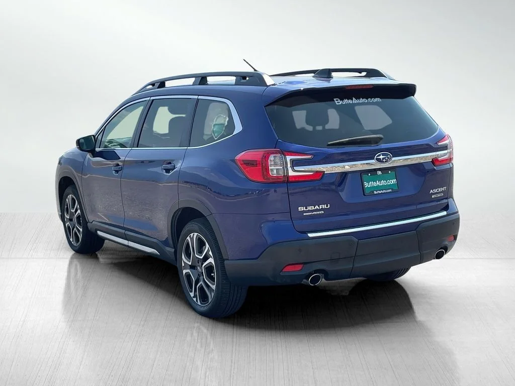 Used 2026 Sapphire Blue Pearl Subaru Limited image 5