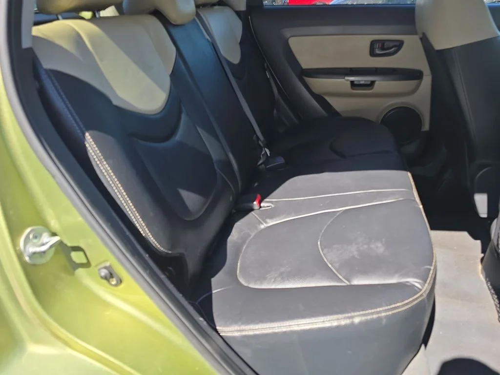 Used 2011 Green Kia Exclaim image 28