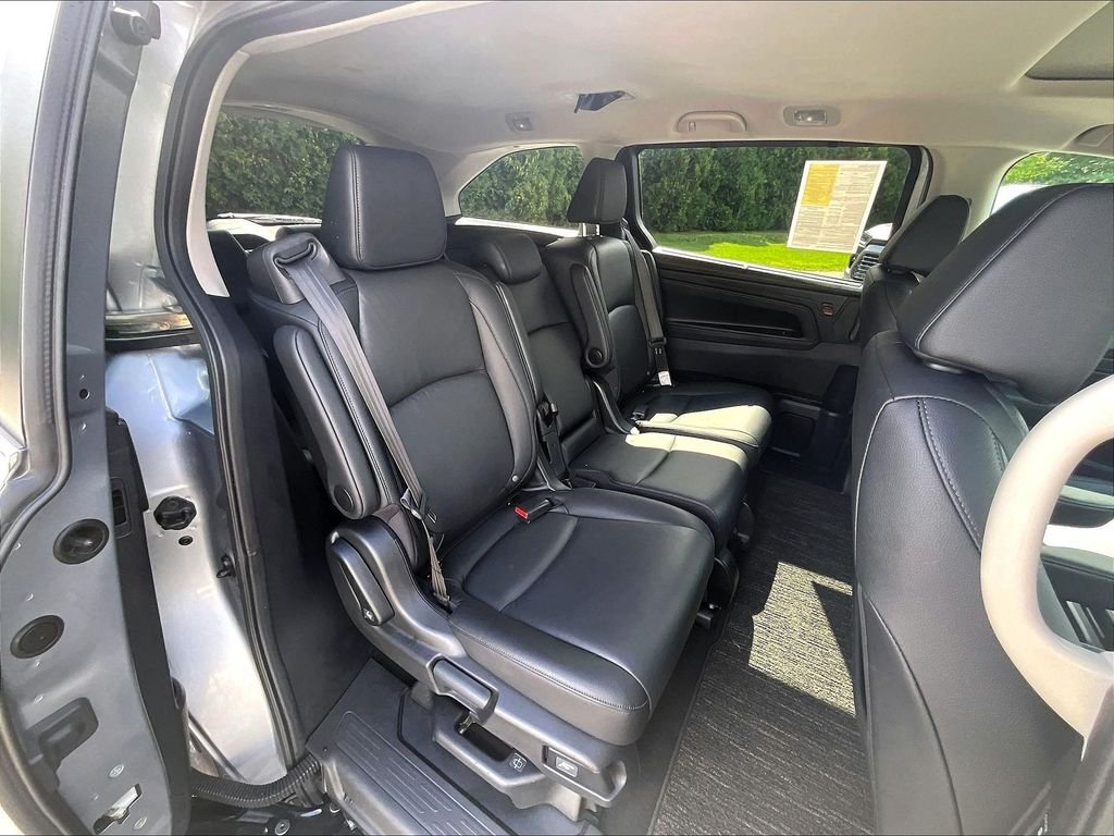 Used 2026 Silver Honda EX-L image 16