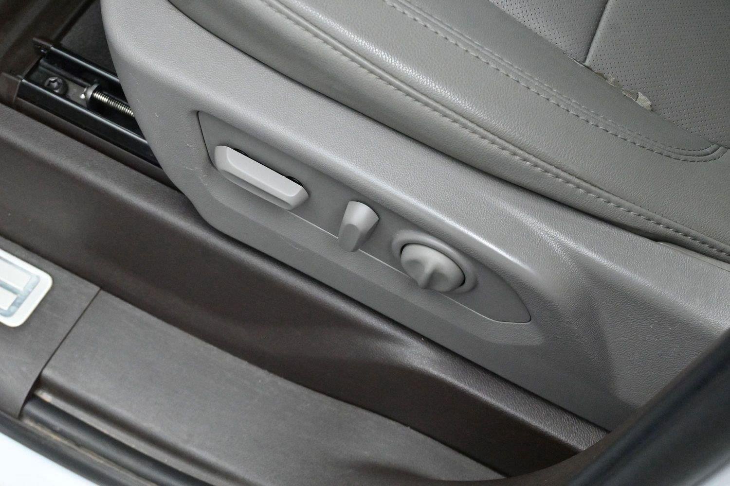 Used 2021 SUMMIT WHITE Chevrolet LTZ image 14