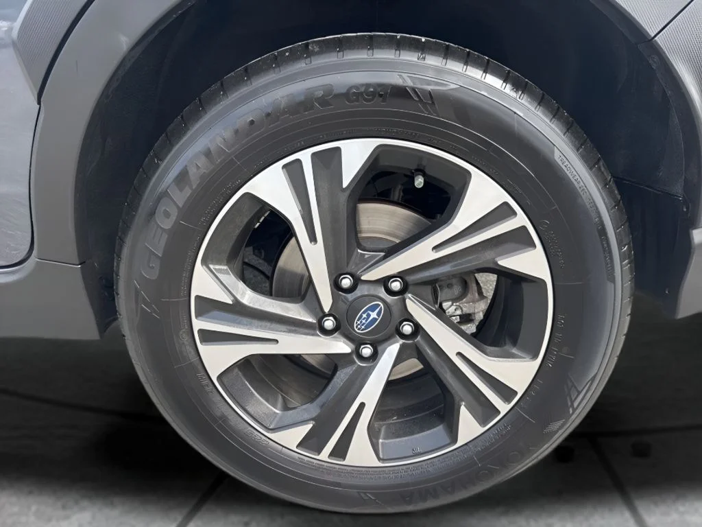 Used 2025 Gray Subaru Premium image 30