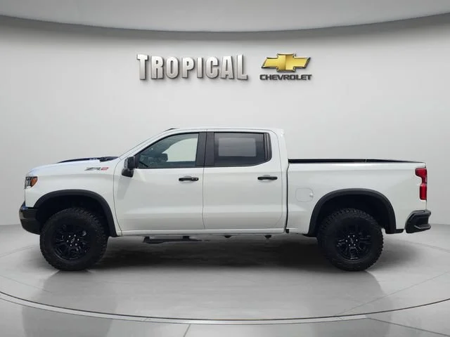New 2026 Summit White Chevrolet ZR2 image 2