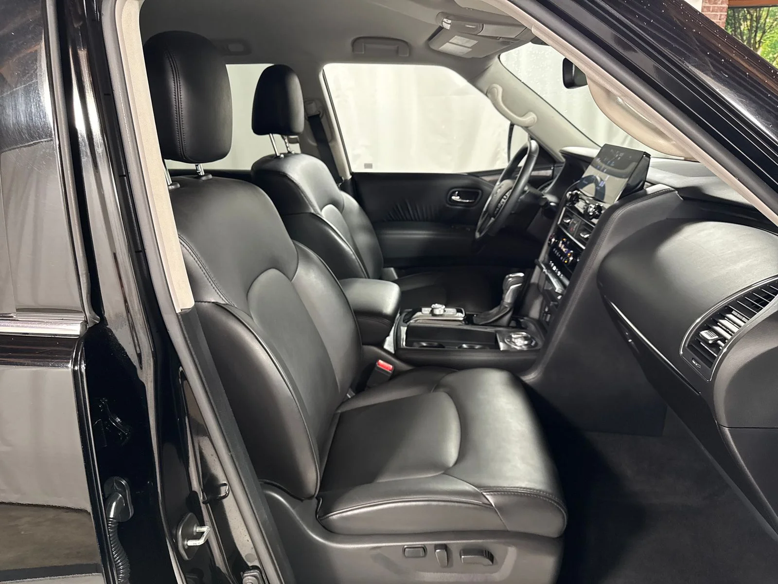 Used 2023 Black Nissan SV image 29